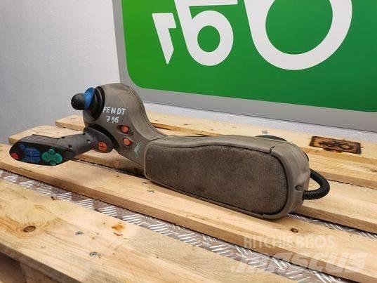 Fendt 818 joystick 電子設備
