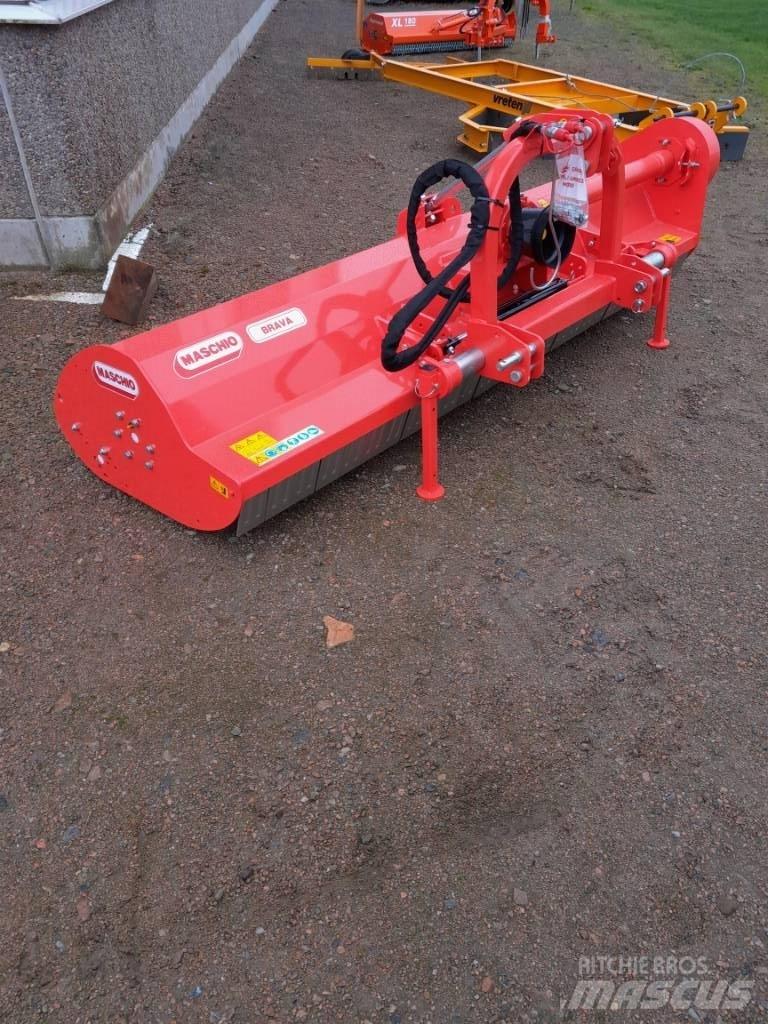 Maschio Brava 250 L 莖葉去葉機