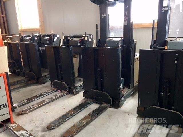 Crown LP 3020 中端式裝載機