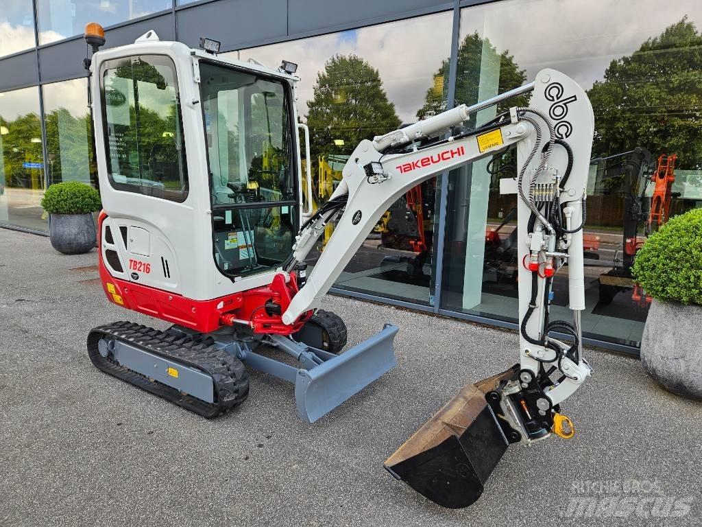 Takeuchi TB 216 小型挖土機/掘鑿機<7t(小型挖掘機)