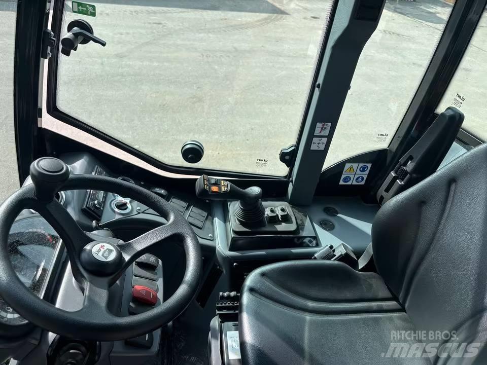 GiANT G 3500 X-tra 輪胎式裝載機