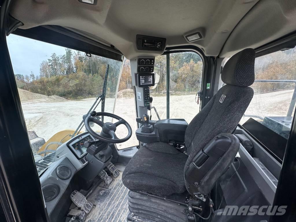 CAT 950 M 輪胎式裝載機