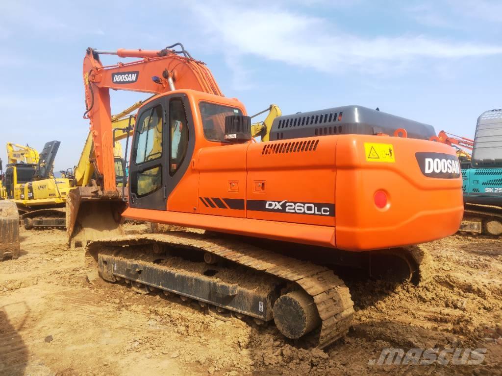 Doosan DX260LC 履帶式 挖土機/掘鑿機/挖掘機