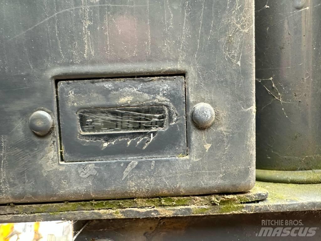Terex TA9 側卸礦車