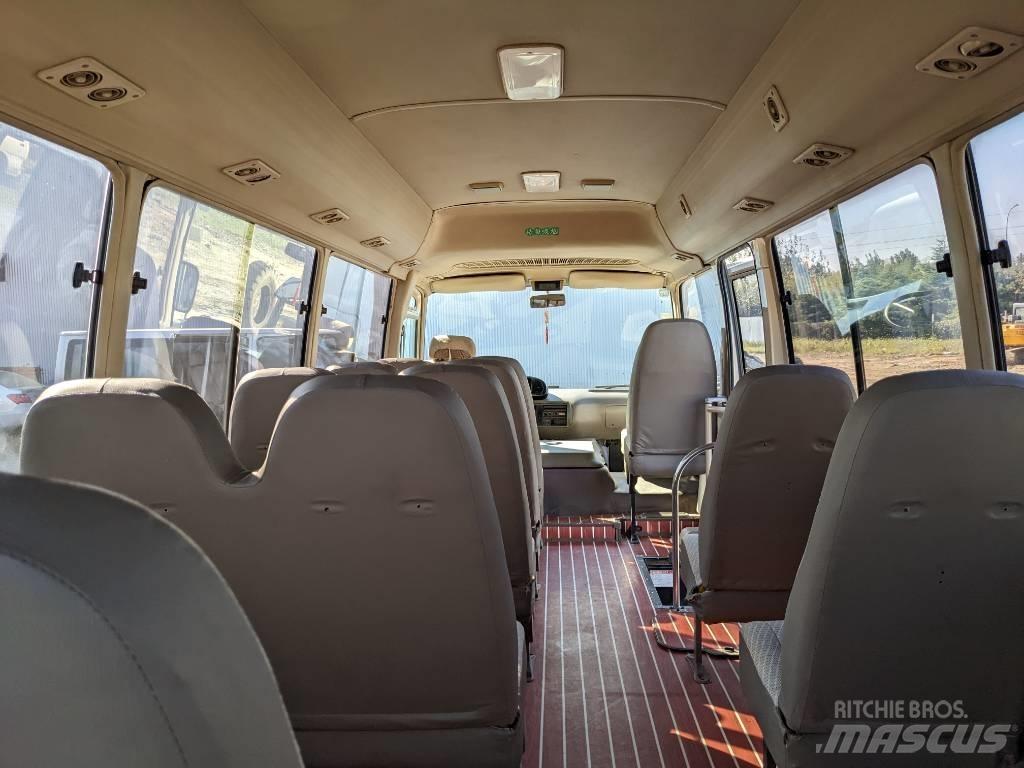 Toyota Coaster Bus 迷你巴士