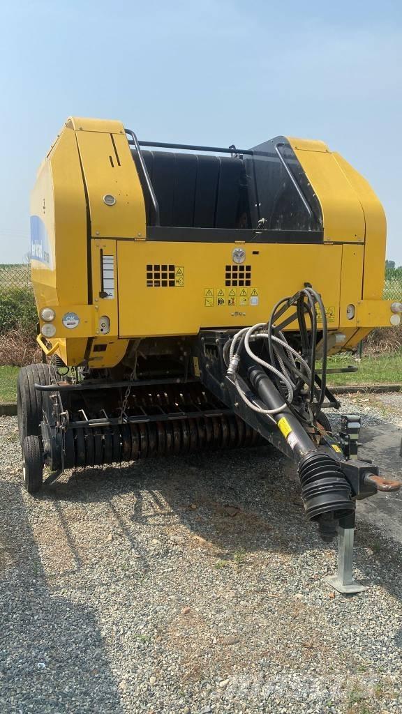 New Holland BR 7060 圓型牧草打包機