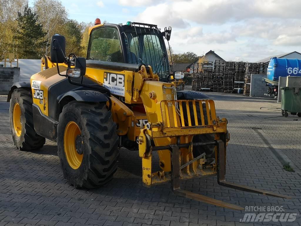 JCB 535-95 伸縮臂操作車