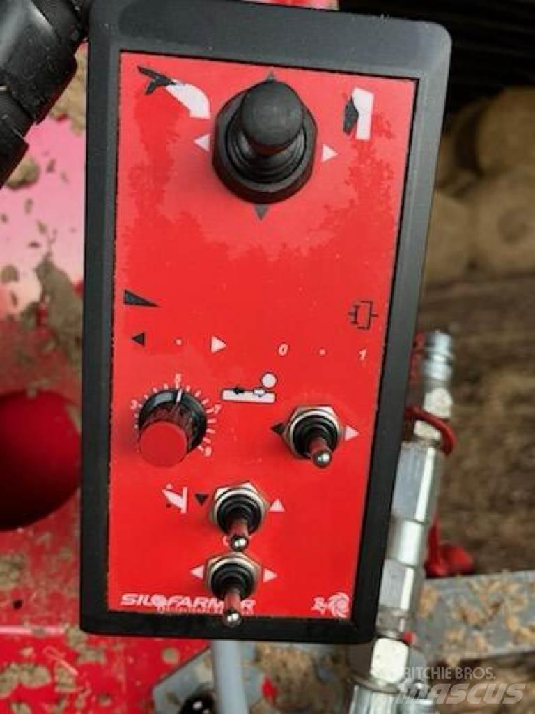 Silofarmer P 280 草捆撕碎機、切割機、拆袋機
