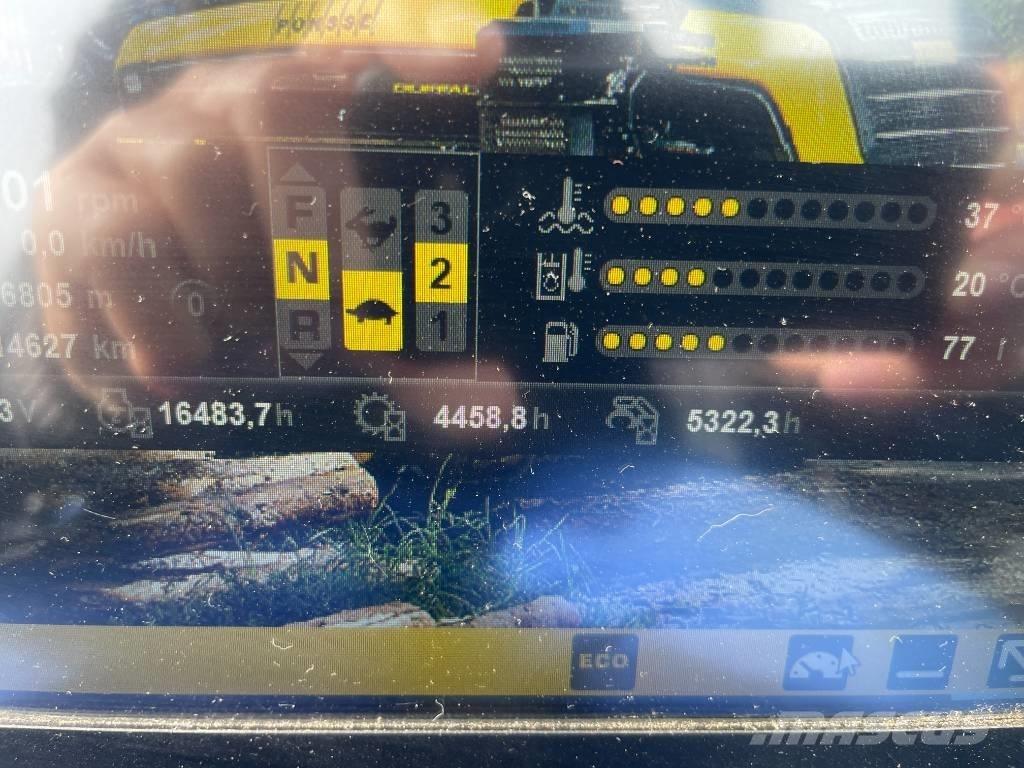 Ponsse Buffalo 8W 集運機