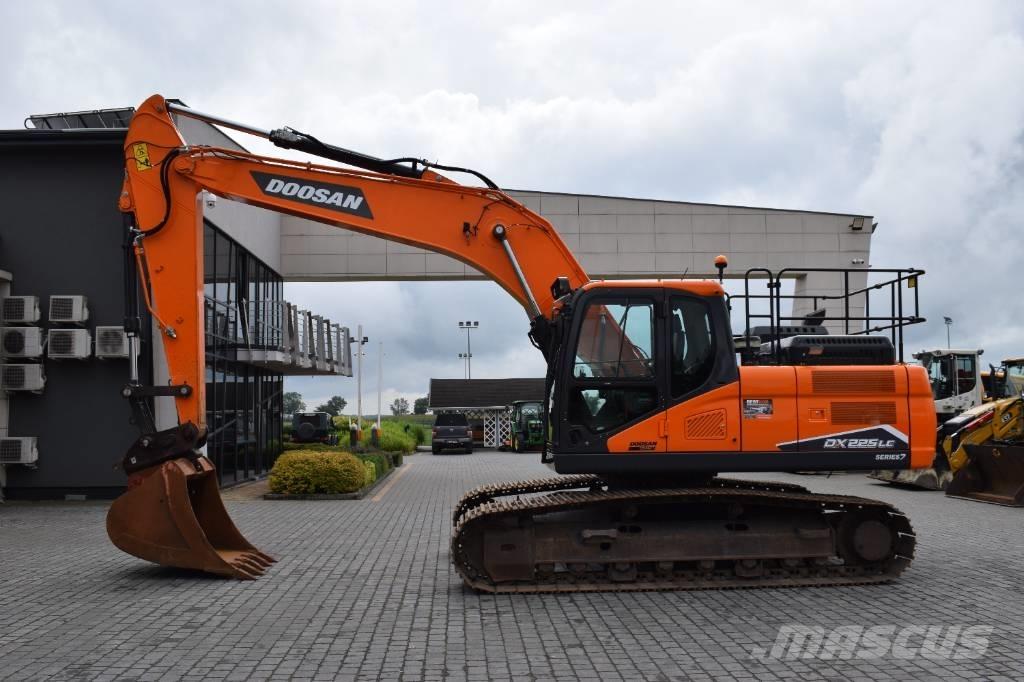 Doosan DX 225 LC 履帶式 挖土機/掘鑿機/挖掘機