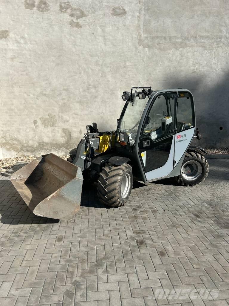 Kramer 1245 伸縮臂操作車