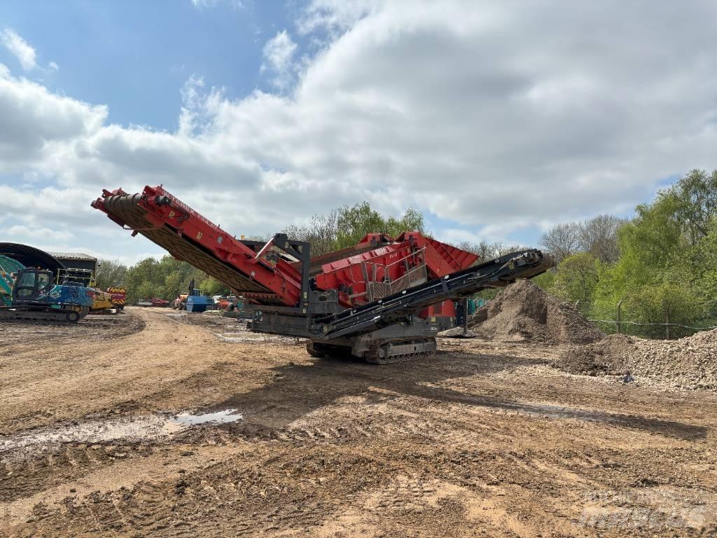 Terex Finlay 883 移動式篩選機