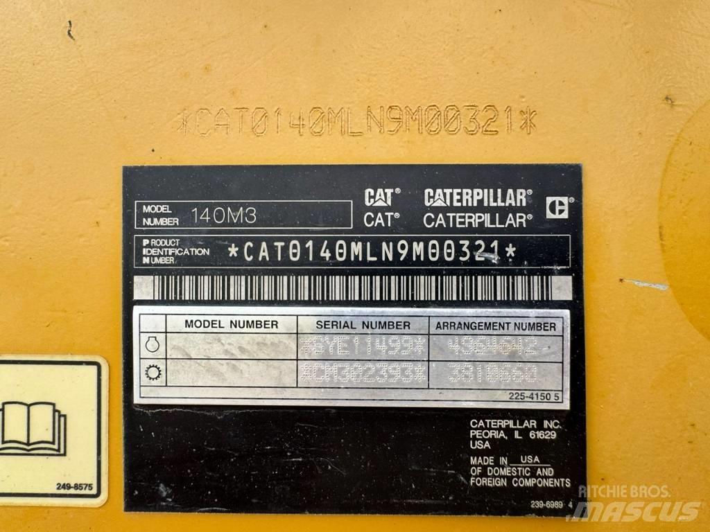 CAT 140M3 平土機
