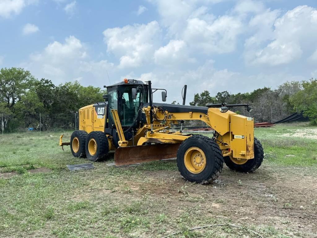 CAT 140M3 平土機