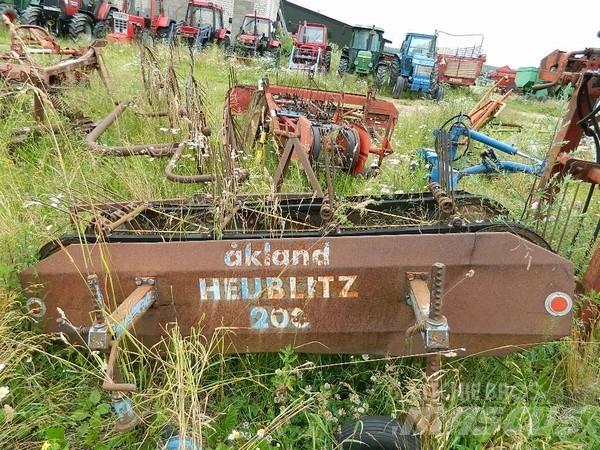  Heublitz 200 耙與翻草機
