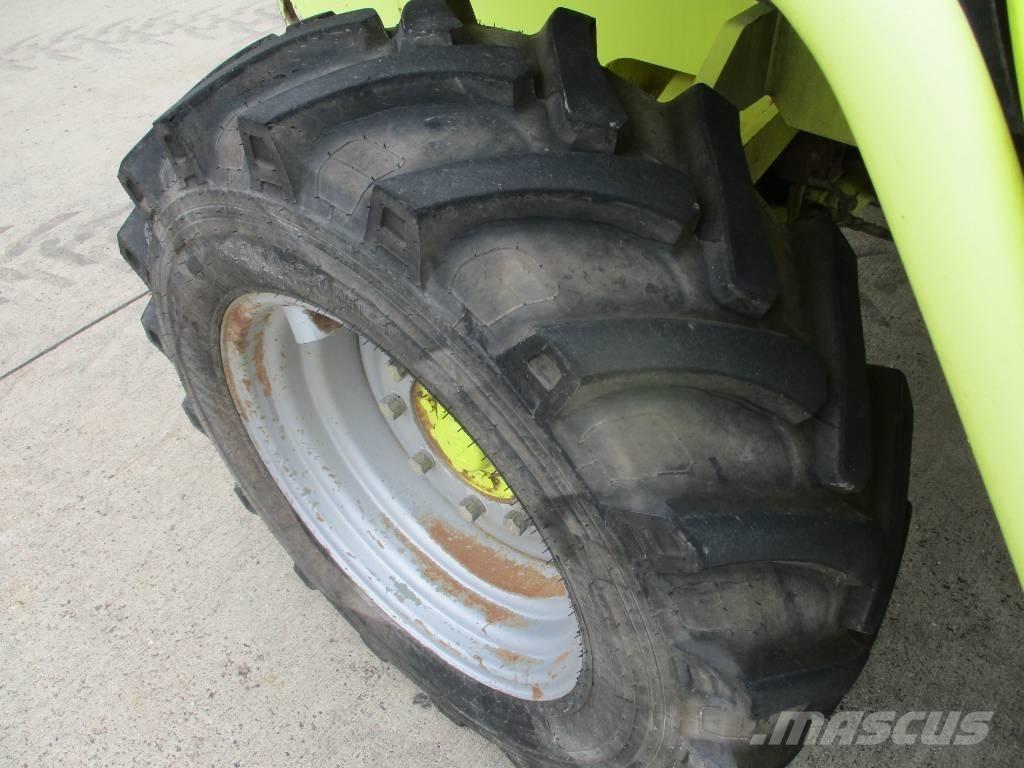 Merlo P40.17 (083) 伸縮臂操作車