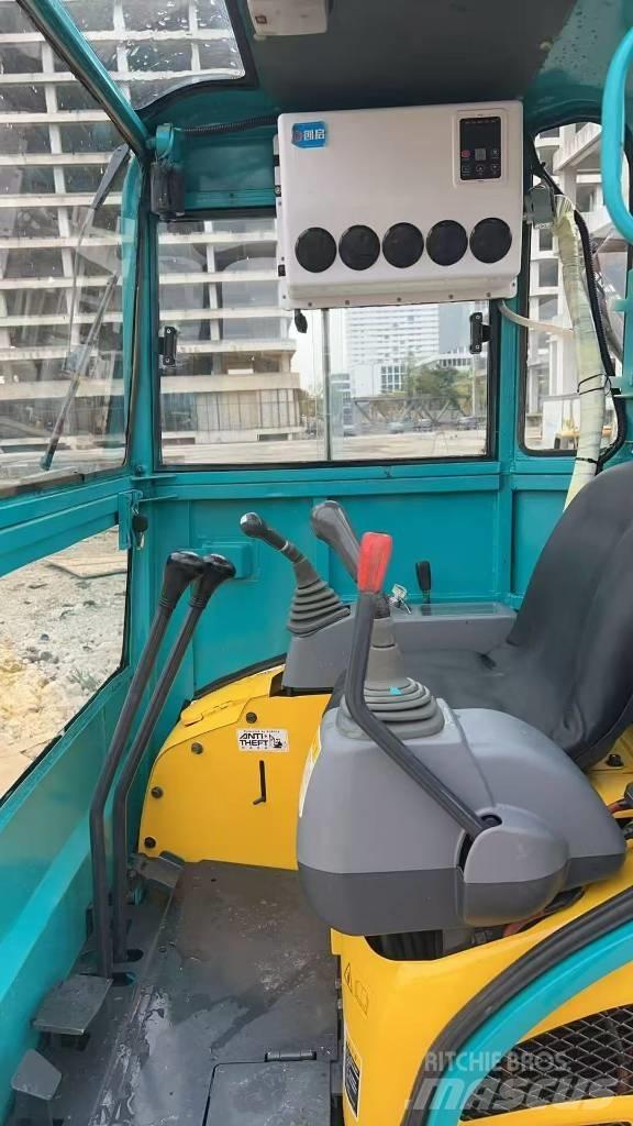 Kubota U 15 小型挖土機/掘鑿機<7t(小型挖掘機)