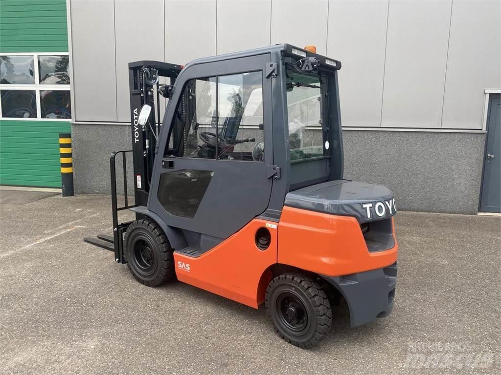 Toyota 52-8FDF25 柴油卡車