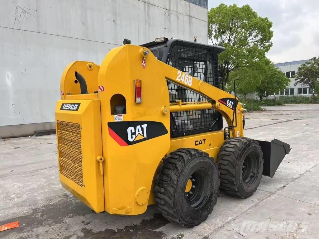 CAT 246 B 小型裝載機
