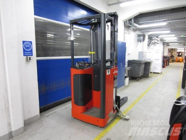 Linde L1600 自走式堆積機