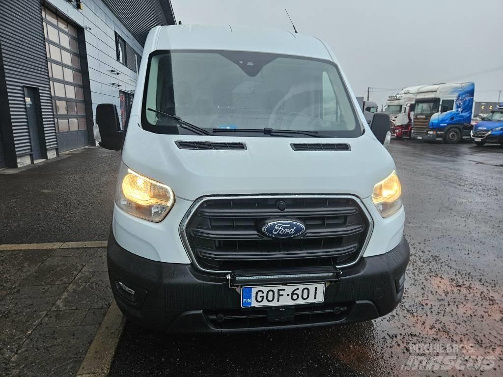 Ford Transit 廂式貨物運輸車
