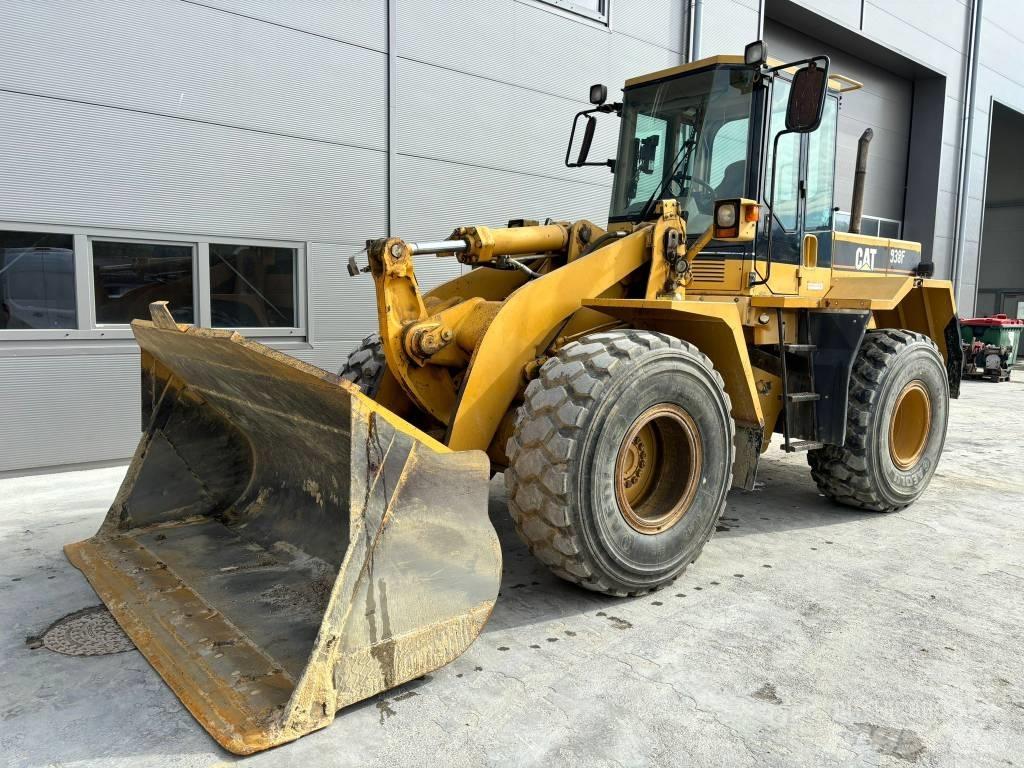 CAT 938F 輪胎式裝載機