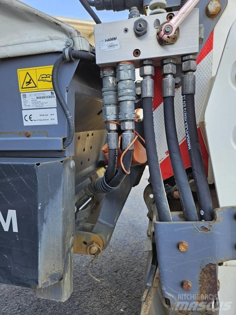 Hamm HD 12i VV 雙輪滾壓機