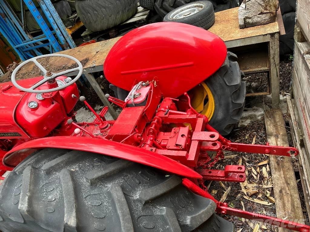 David Brown 850 曳引機