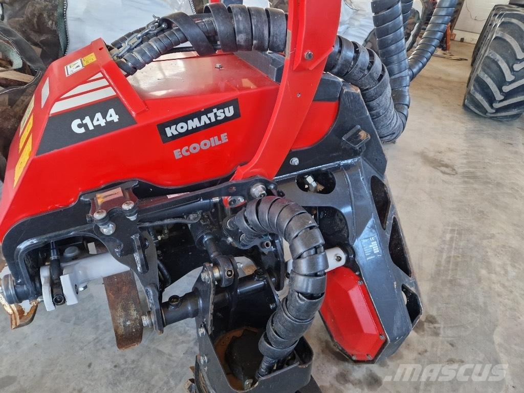 Komatsu 931 XC 收穫機