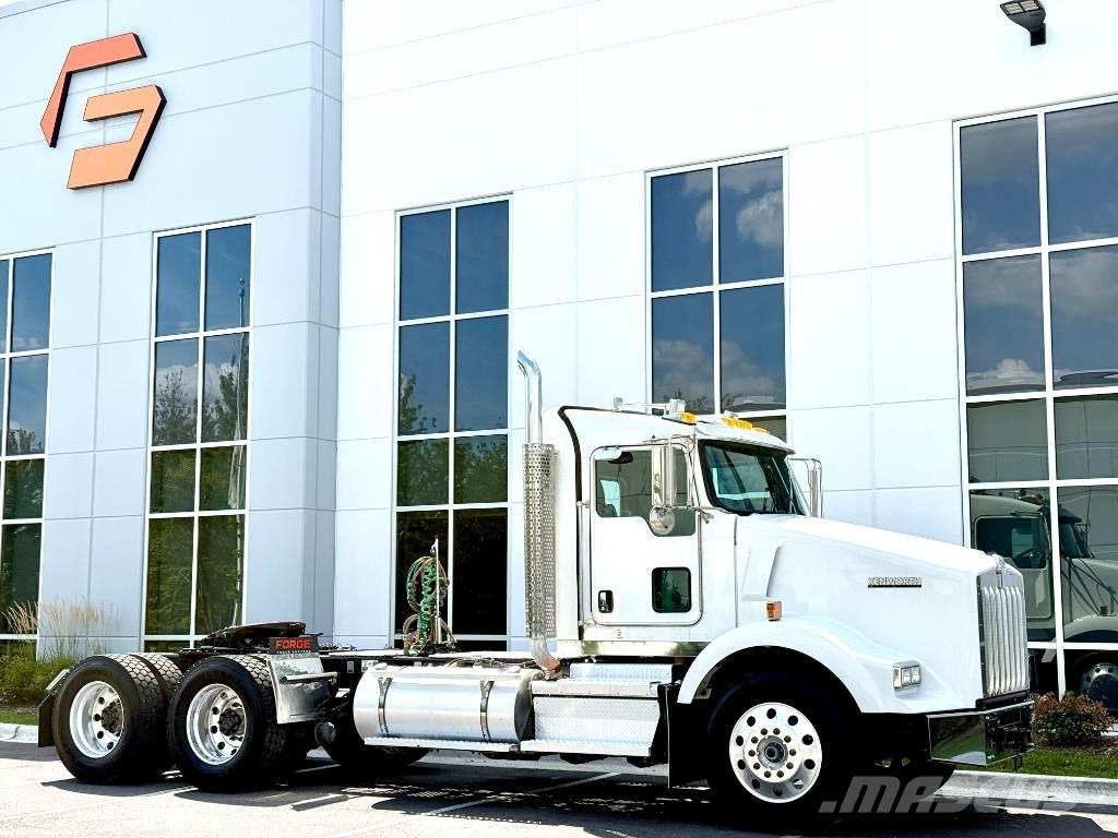 Kenworth T 800 曳引機組件