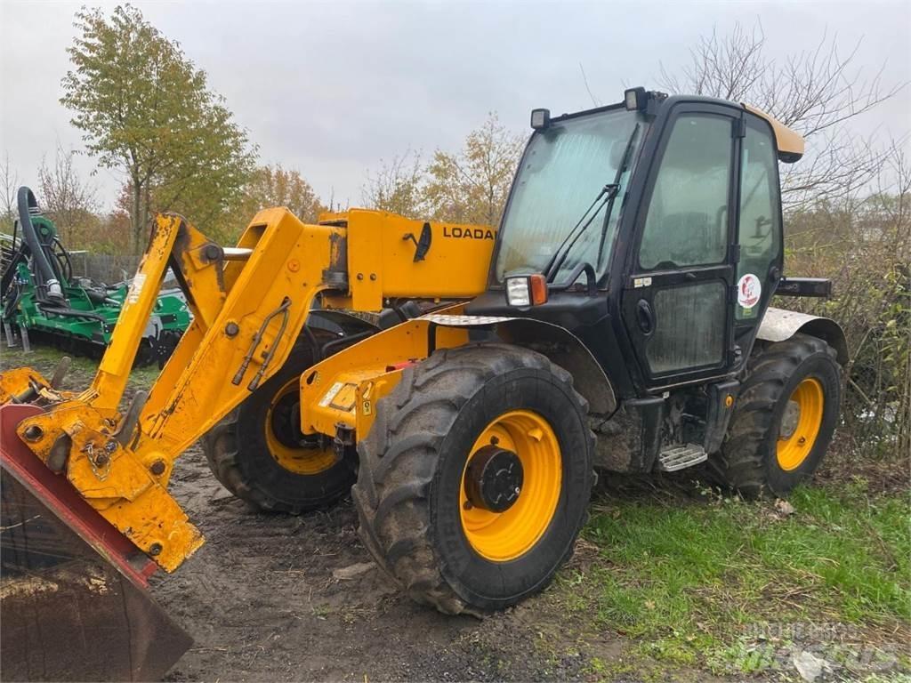 JCB 541-70 伸縮臂操作車