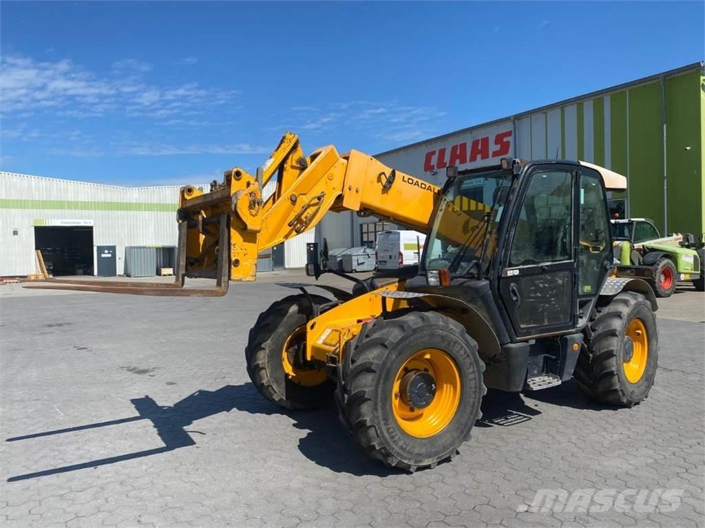 JCB 541-70 伸縮臂操作車