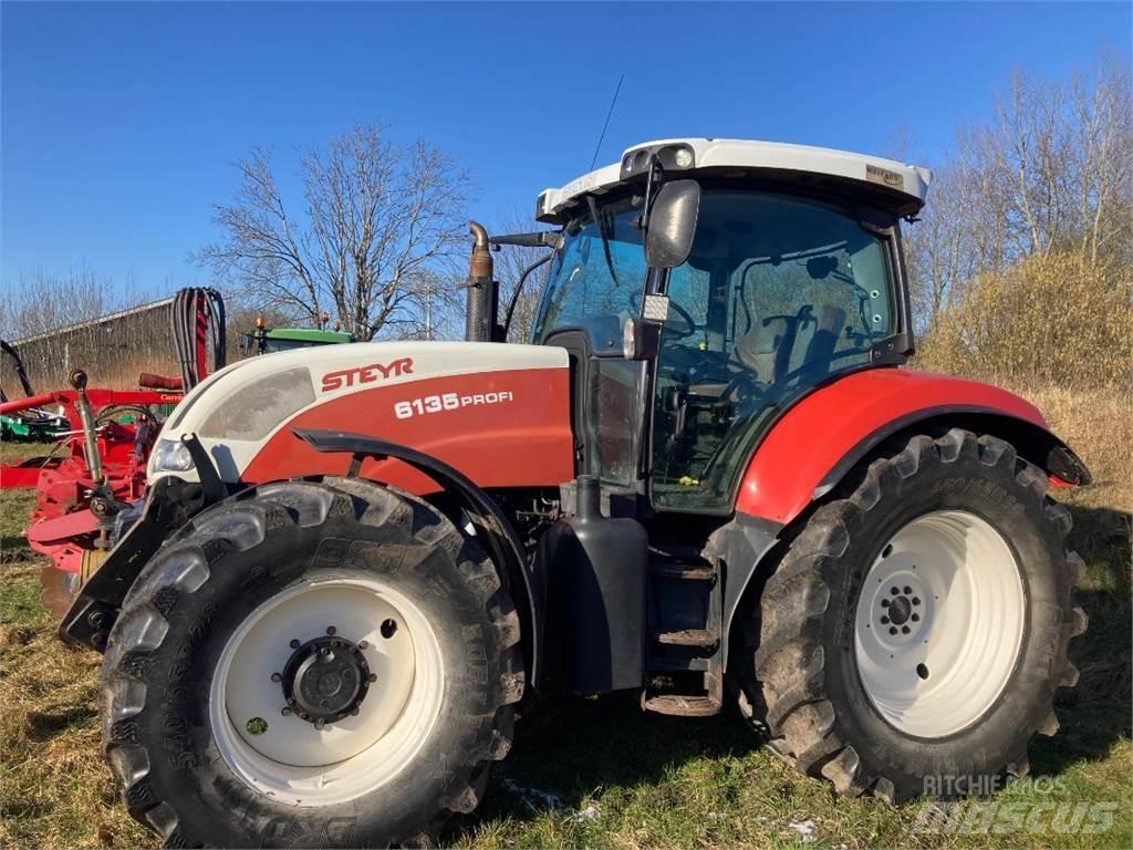 Steyr 6135 Profi 曳引機