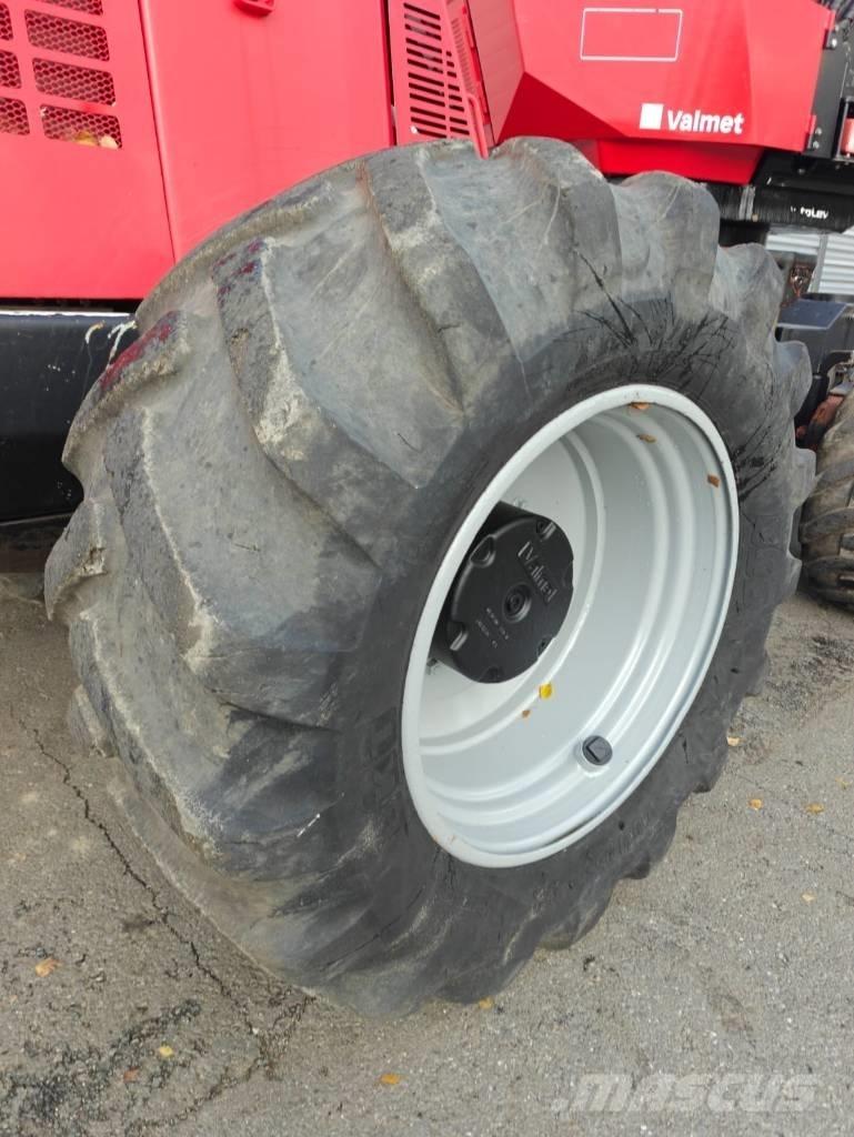 Valmet 901TX 收穫機