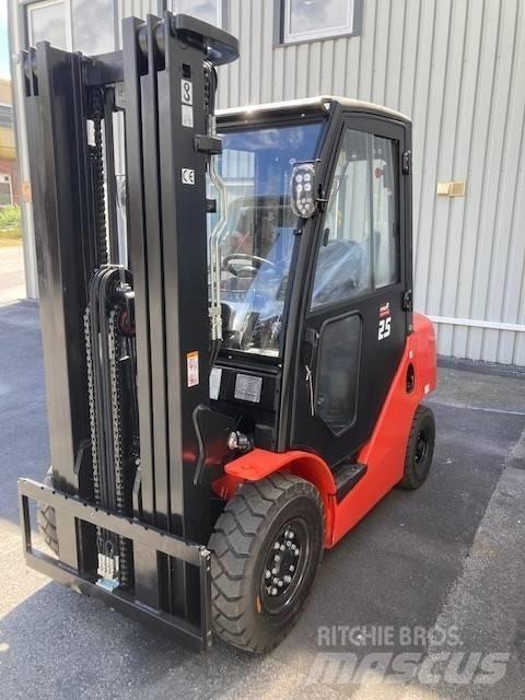 EP CPCD25N XH7B 柴油卡車
