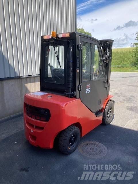 EP CPCD25N XH7B 柴油卡車