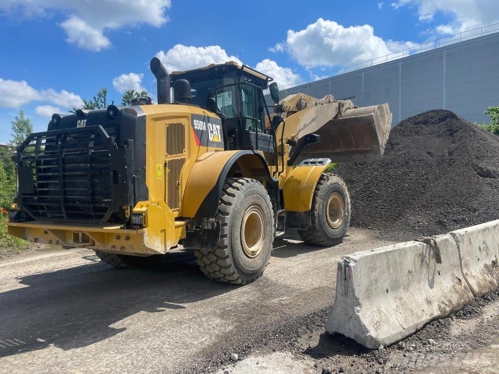 CAT 950 M 輪胎式裝載機
