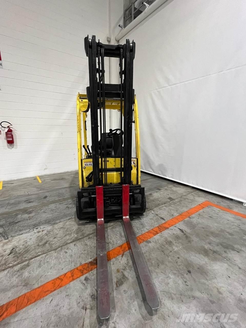 Hyster J2.0XN 電動堆高機