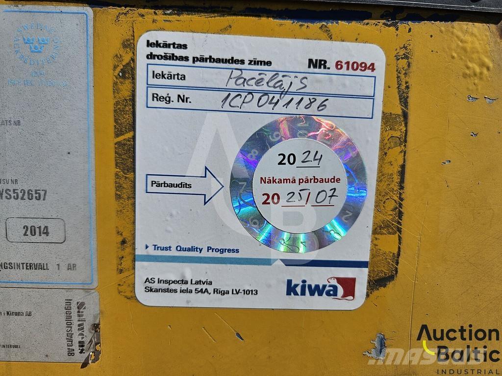 Scania P 310 卡車裝載高空作業車