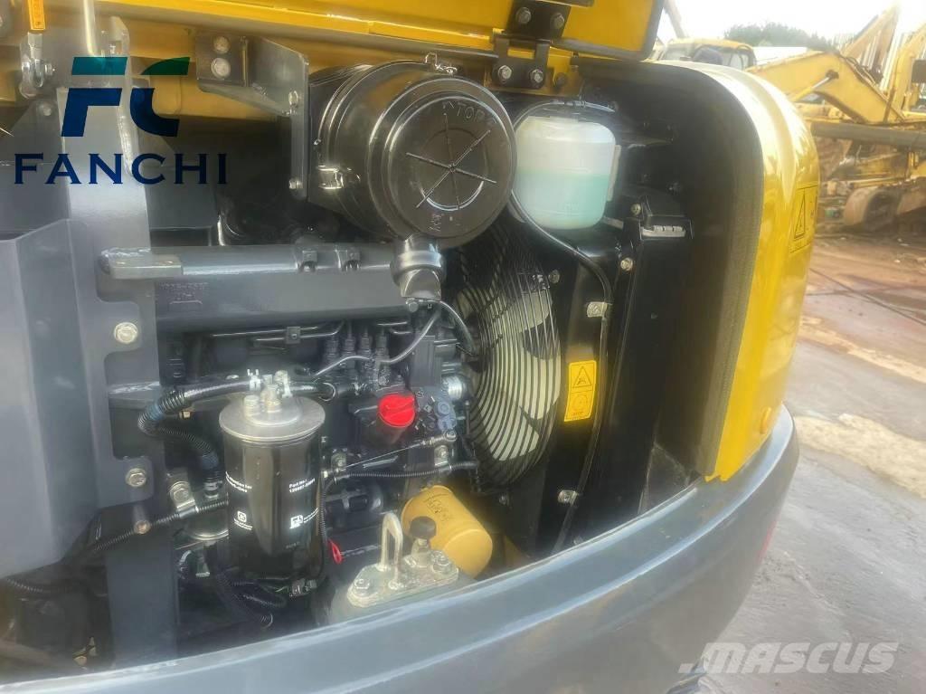 Komatsu PC 56 小型挖土機/掘鑿機<7t(小型挖掘機)