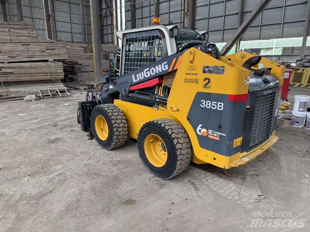 LiuGong 385 B 滑移轉向裝載機
