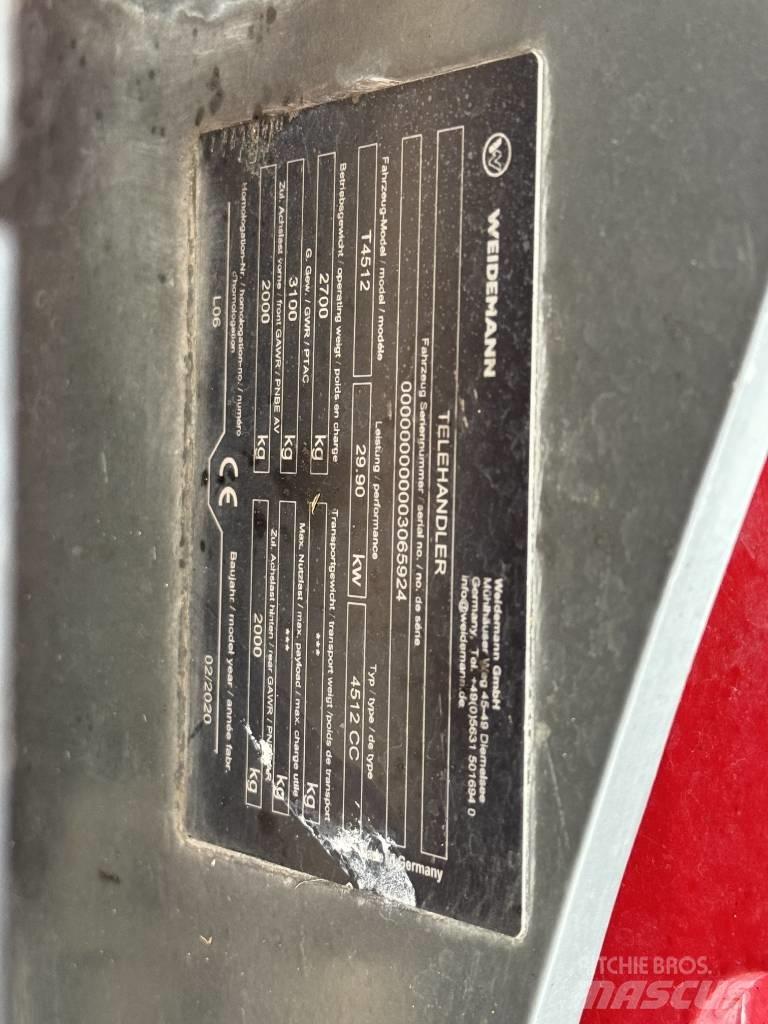 Weidemann T4512 伸縮臂操作車