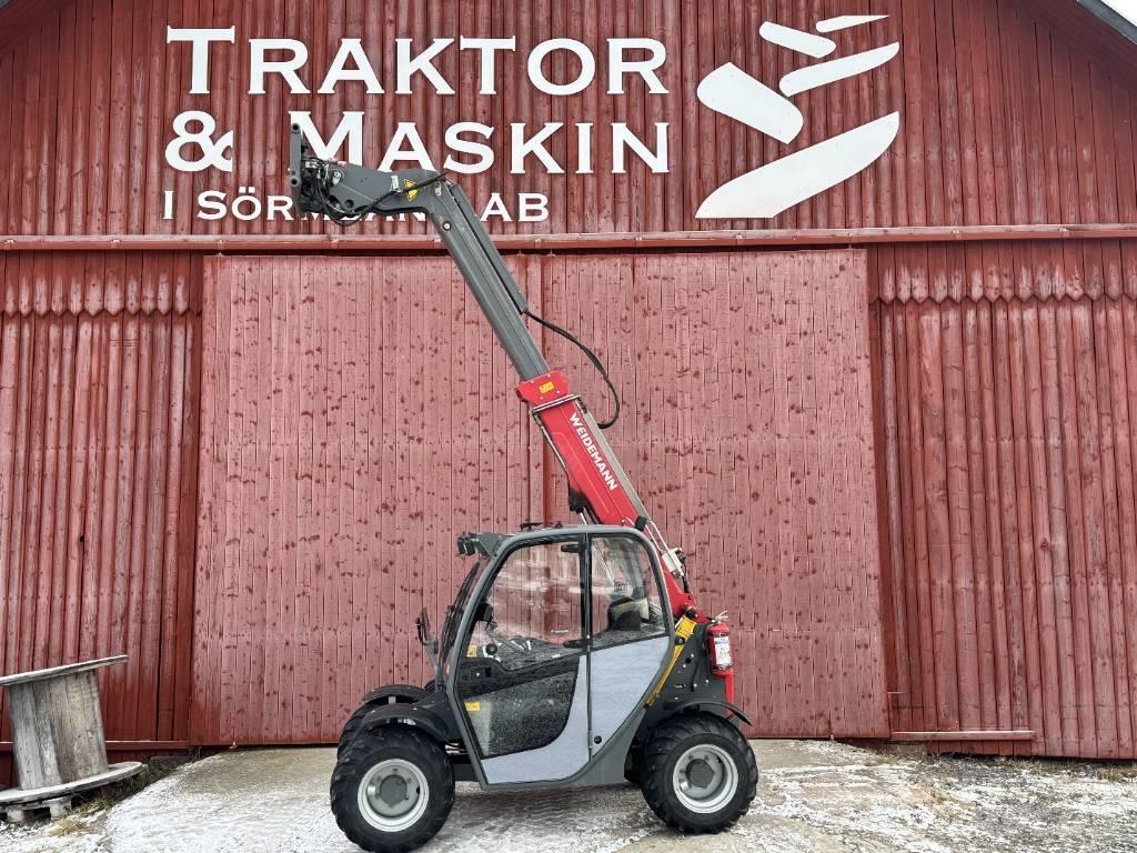 Weidemann T4512 伸縮臂操作車