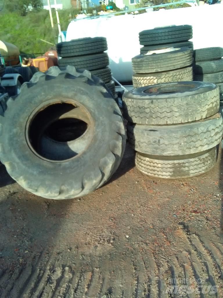  INDUSTRIAL TIRES 輪胎、車輪和輪圈