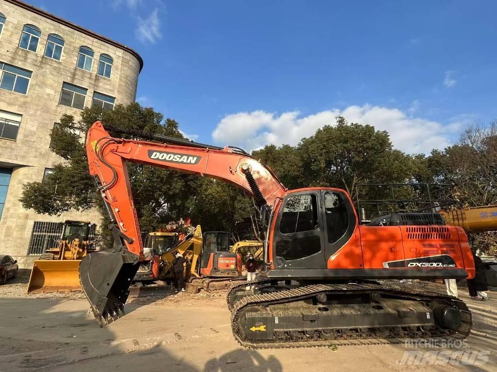 Doosan DX 300 LC 履帶式 挖土機/掘鑿機/挖掘機