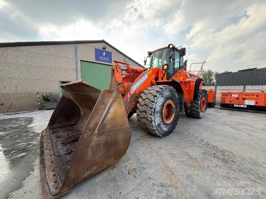 Doosan DL550 輪胎式裝載機