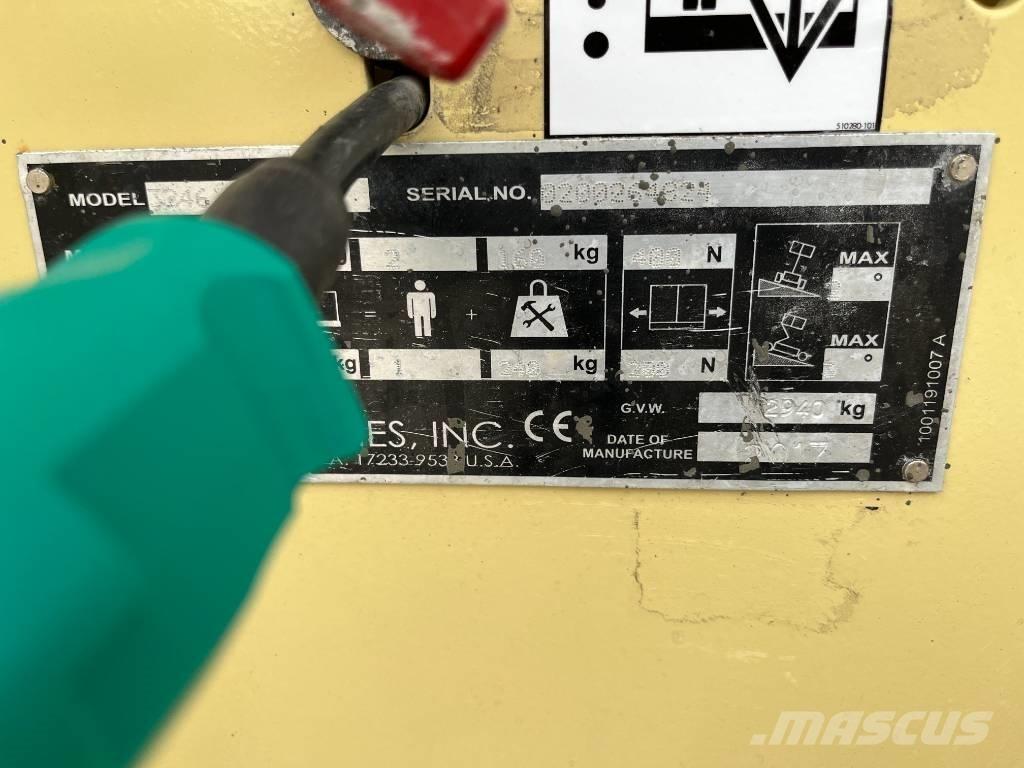 JLG 3246 ES 剪式升降機