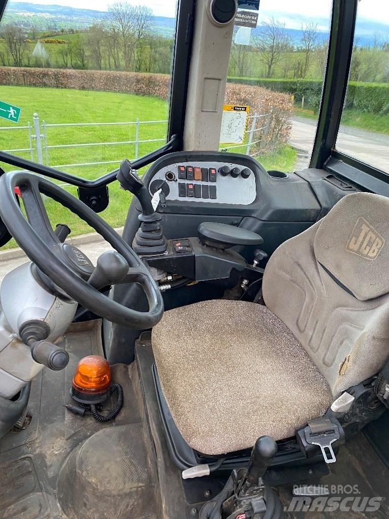 JCB TM 310 S 農業用伸縮臂裝載機