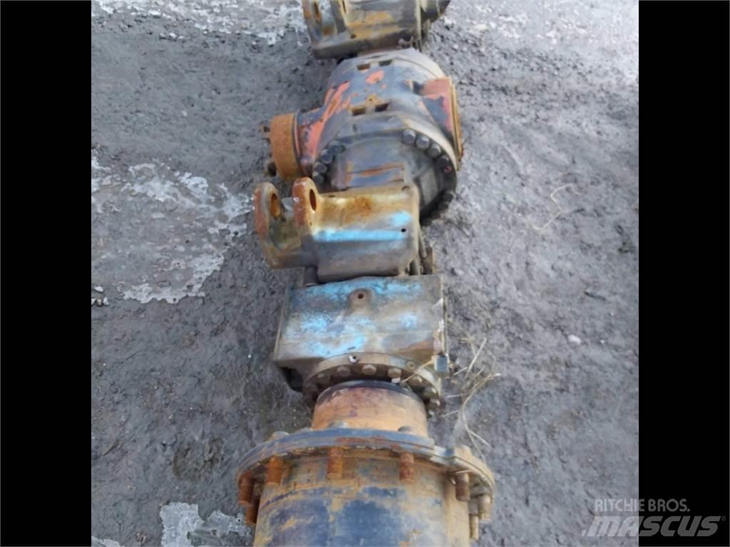 Valmet 890 傳動裝置