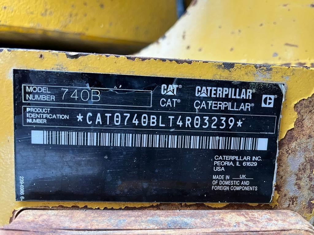 CAT 740B 鉸接式起吊車